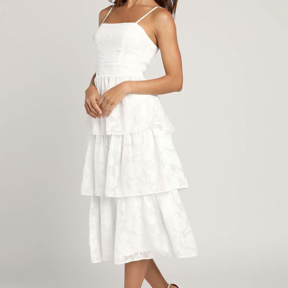 Lulu's White Textured Layered Dress